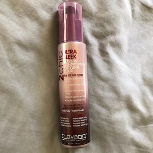 🌻BRAND NEW🌻 2 Chic Leave In Conditioner